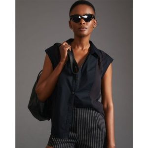 Maeve black paneled top